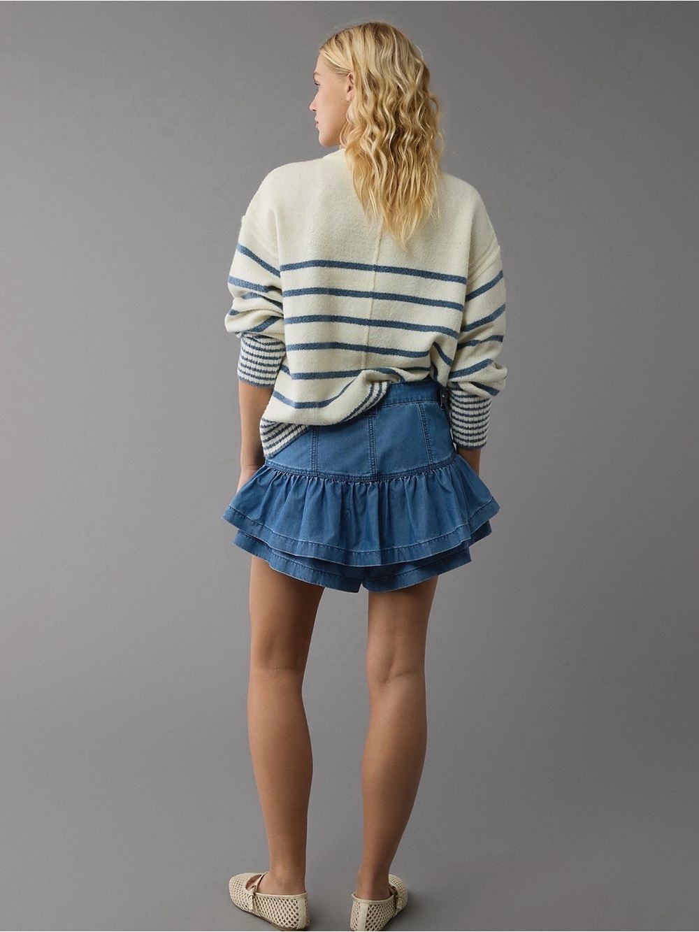 AE Mini Ruffle Skort - Picture 2 of 8